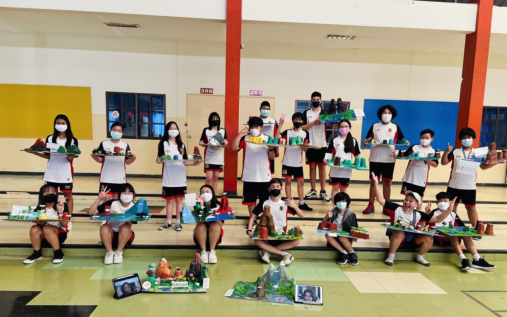 The Physical World Dioramas Project (Grade 7)